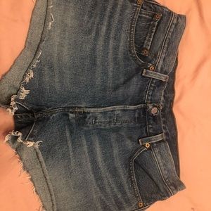 Levis short for women
